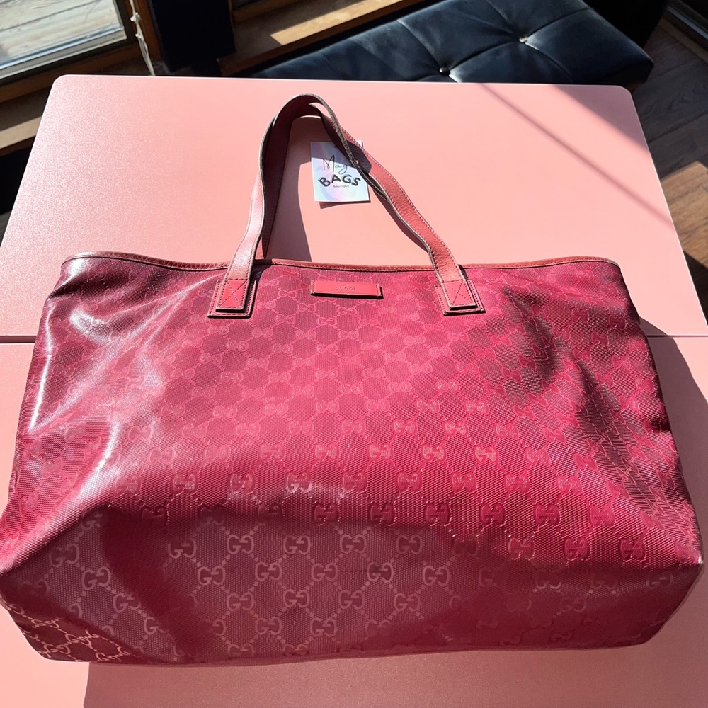 Gucci: Supreme GG Imprime Joy PVC Leather Tote Bag Tote Bag (pink/ red) - Picture 8 of 17